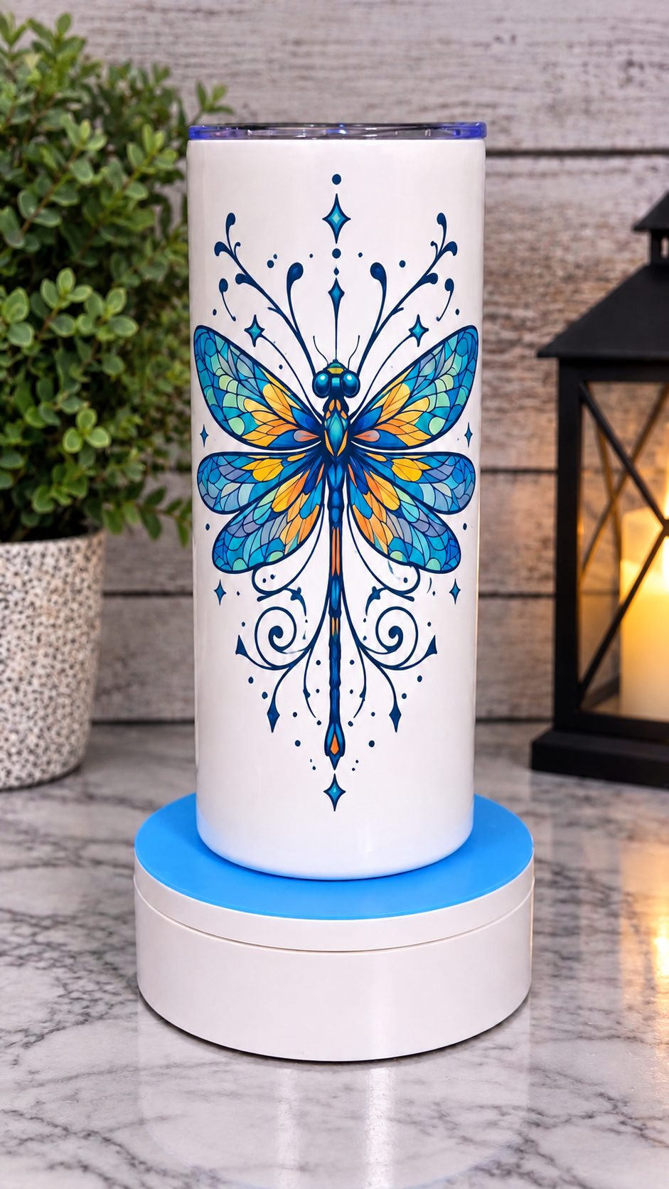 Customizable 20 oz tumbler.